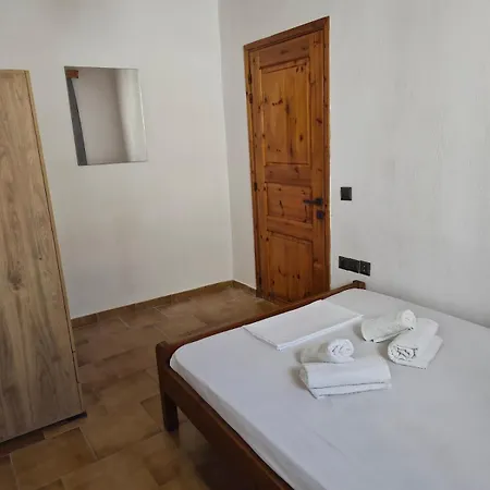 η νεραιδα * Skopelos Town
