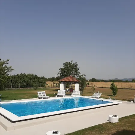 Villa αρχοντικό παπανικολάου